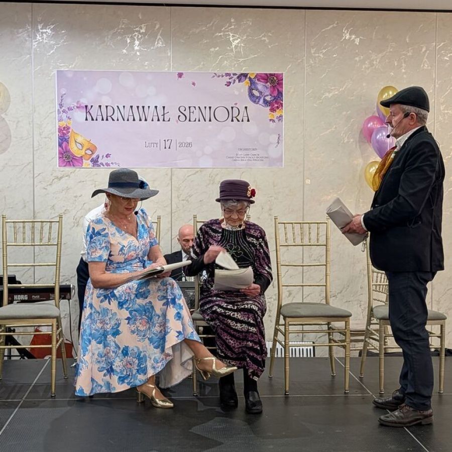 dwie kobiety i męzczyzna