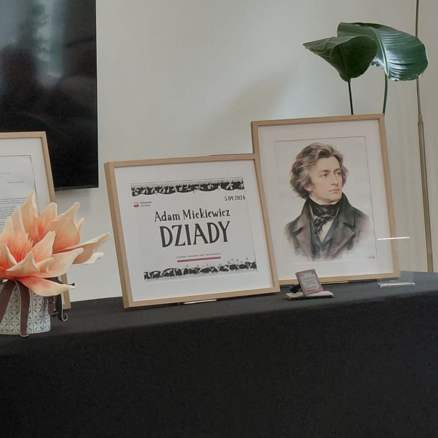 dekoracja na Narodowe czytanie