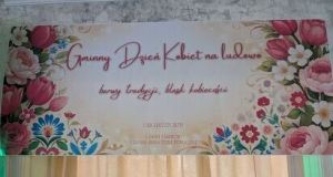 baner z napisem i ozdobniki