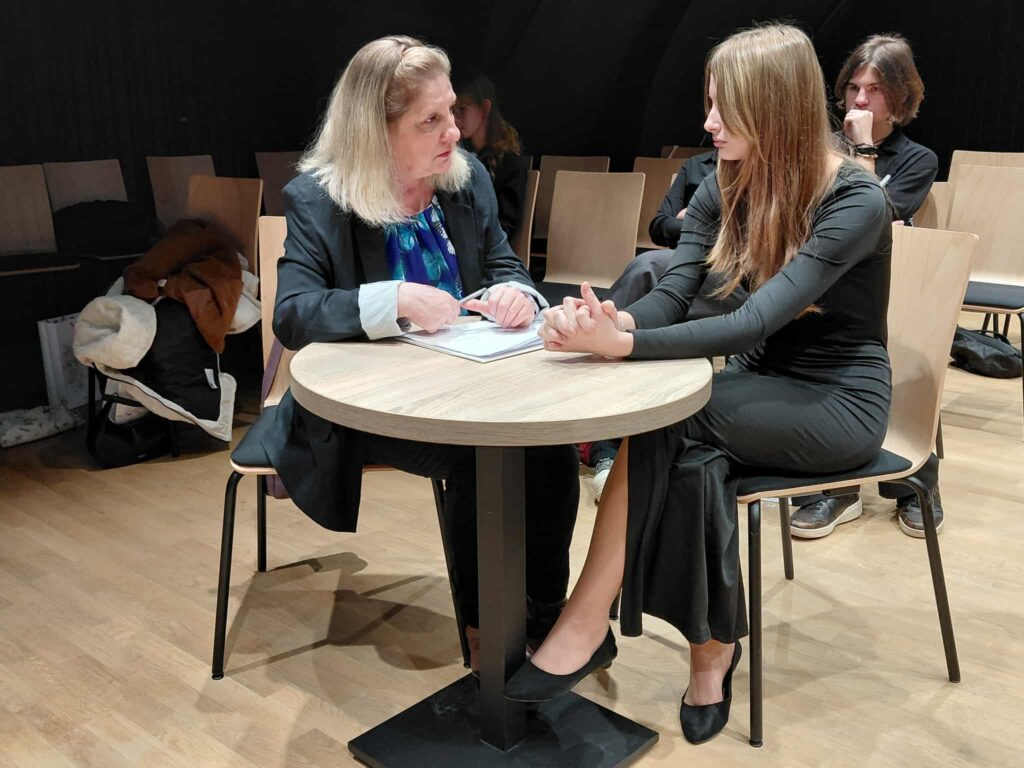 uczestniczka Konkursu mówienia wierszem i prozą podczas warsztatów z jurorem