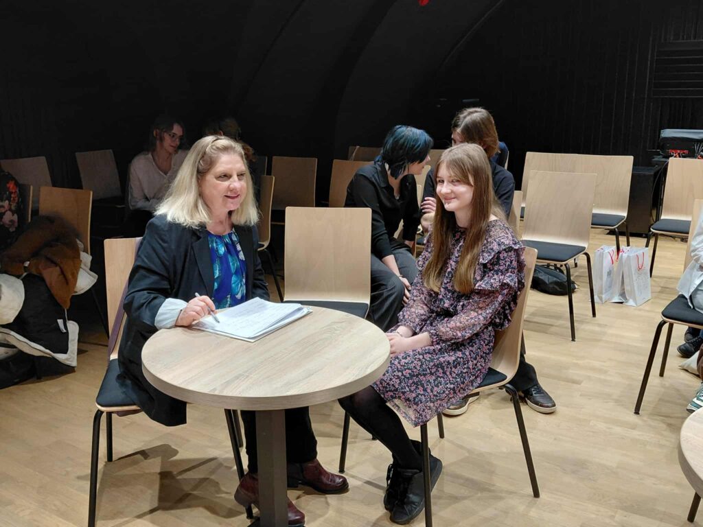 uczestniczka Konkursu mówienia wierszem i prozą podczas warsztatów z jurorem